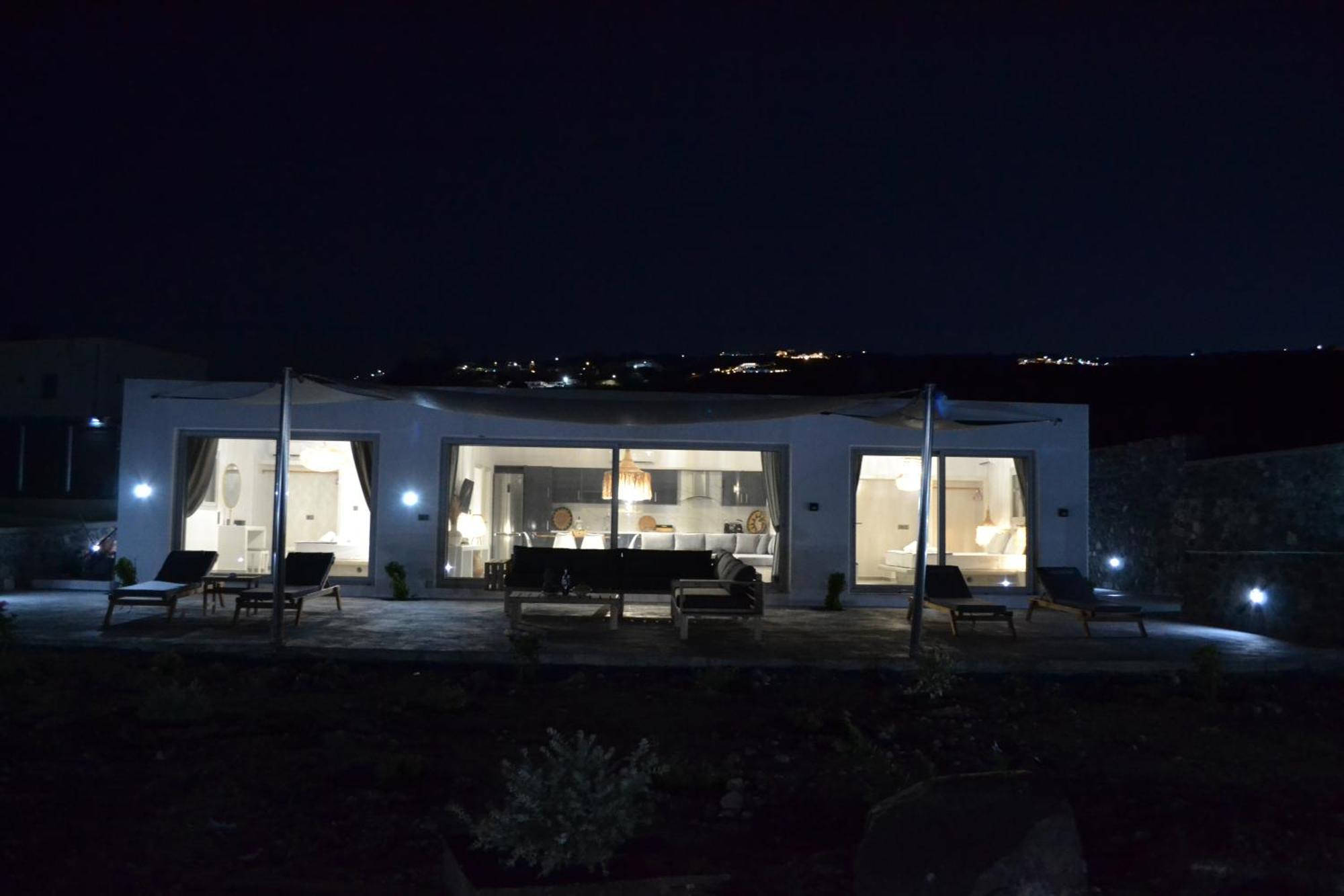 Erimo Vip Villa Vourvoulos Exterior photo